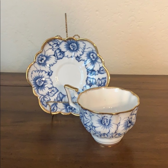 Vintage Royal Ardalt tea cup and saucer - Picture 3 of 11